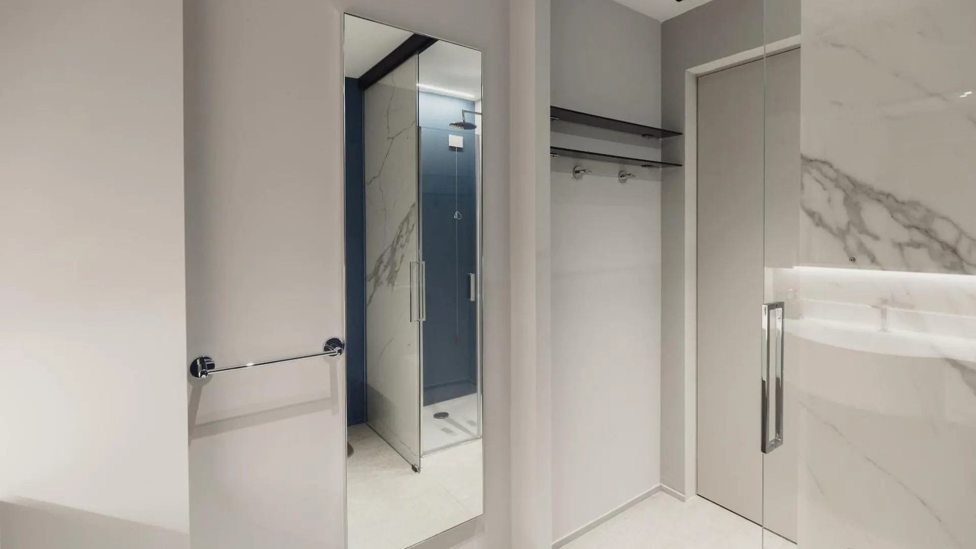 Gohost - Stylish Apartment 10 Min From Central Station Milan Italy